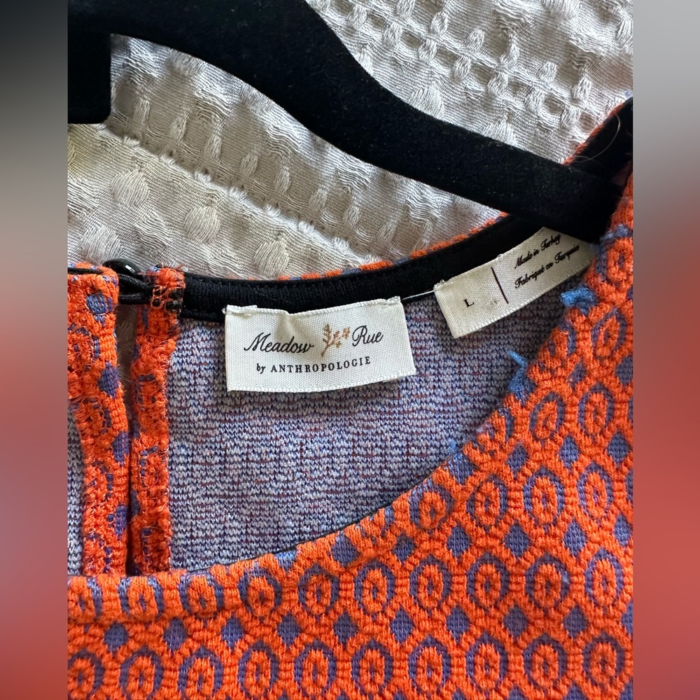 Anthropologie Meadow Rue Floral Sleeveless Top with Orange and Pink Accents SZ L - Picture 2 of 3